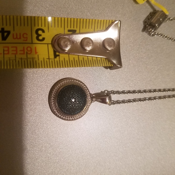 925 Sterling Silver pendant & SS necklace - Picture 3 of 7